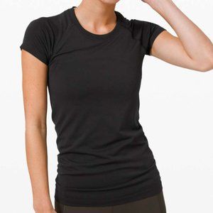 Lululemon Swiftly Tech Short Sleeve 2.0 Size 6 Black